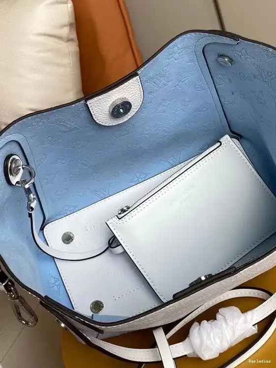 Rep ladies VUITTON LOUIS PM HINA 0523